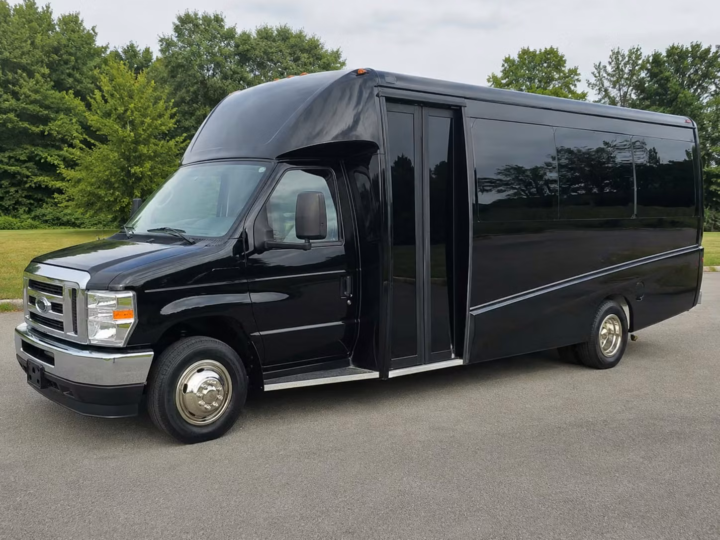 killeen 20 passenger minibus rental