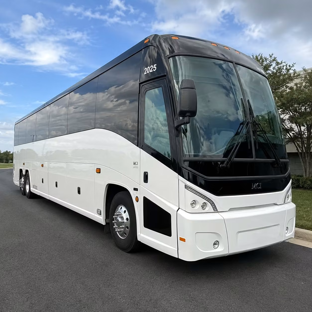 killeen concert bus rentals to austin s biggest venues and amphitheaters